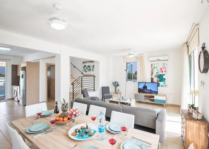 Katerina Luxury * Protaras