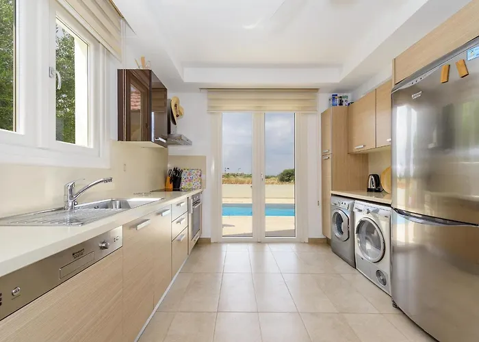 Katerina Luxury Villa *