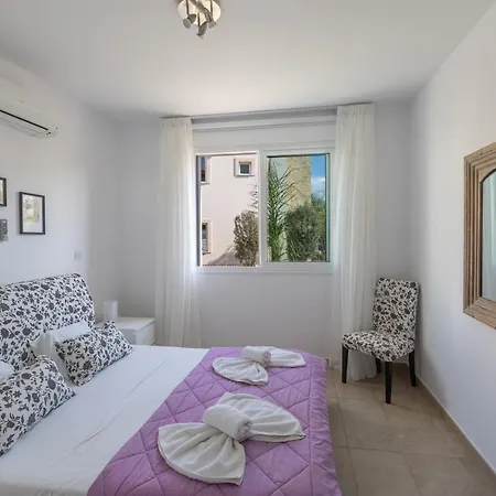 Katerina Luxury Villa *