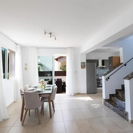 Katerina Luxury Villa