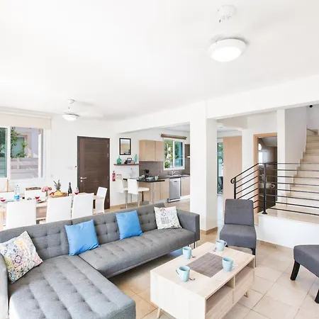 Katerina Luxury * פרוטאראס