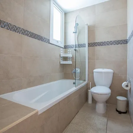 Katerina Luxury פרוטאראס