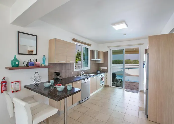 Katerina Luxury Villa *