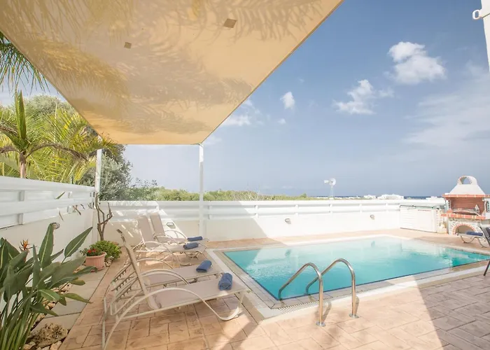 Vila Katerina Luxury Protaras