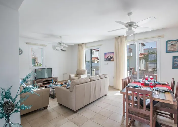 Vila Katerina Luxury Protaras