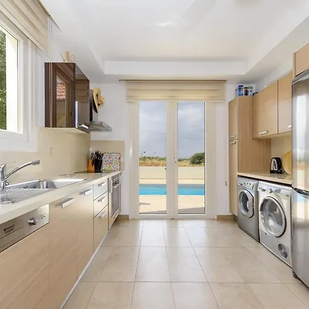 Katerina Luxury Villa *